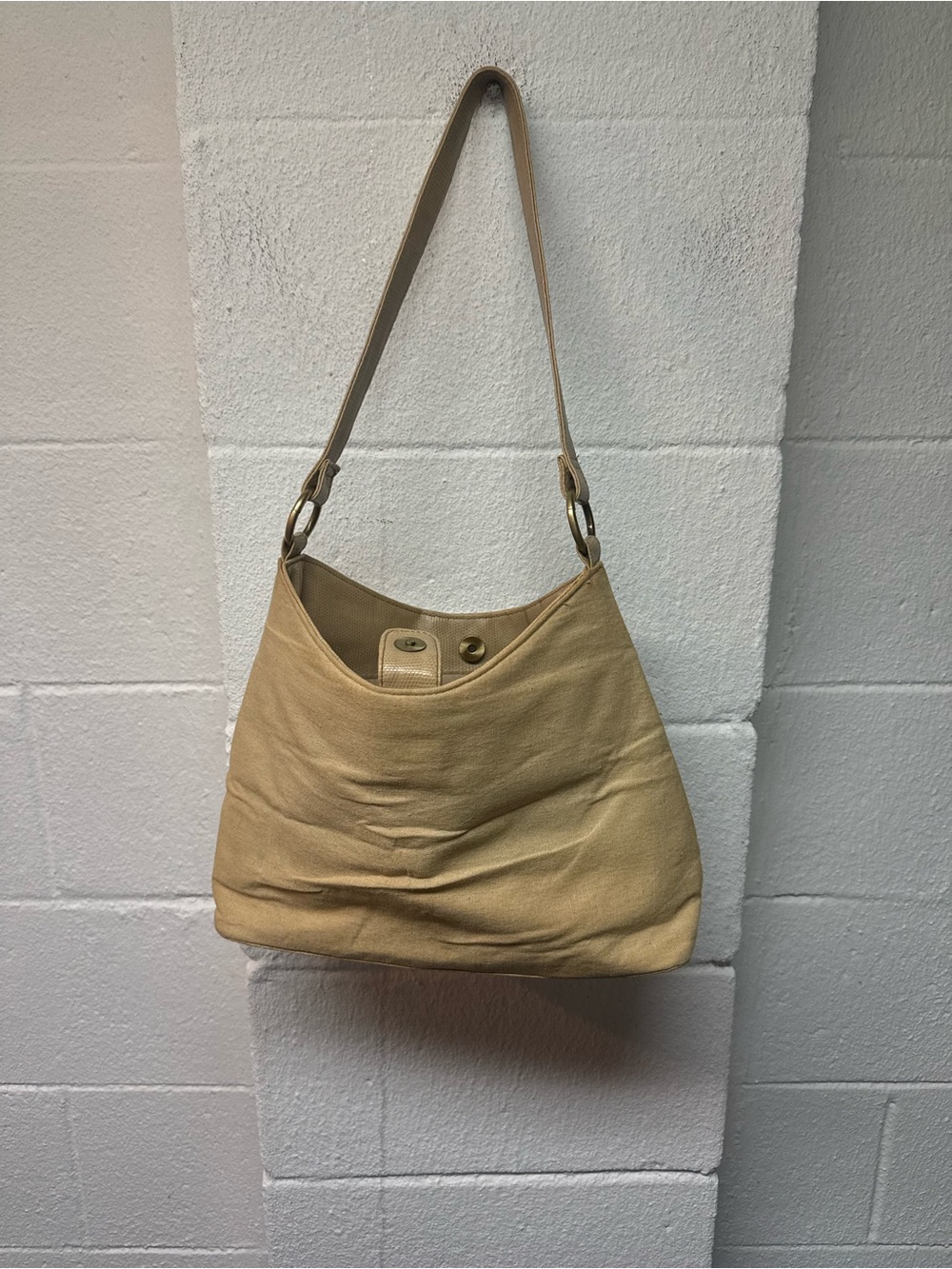 Bueno Beige Embroidered Floral Shoulder Bag - Picture 3 of 7